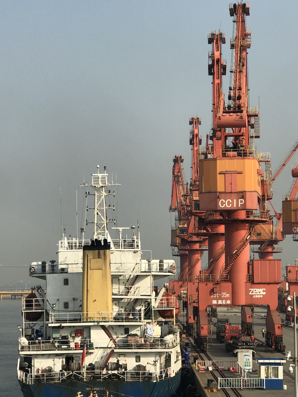 连云港内贸海运物流公司，2022长江船运运费价格，海运钢材价格
