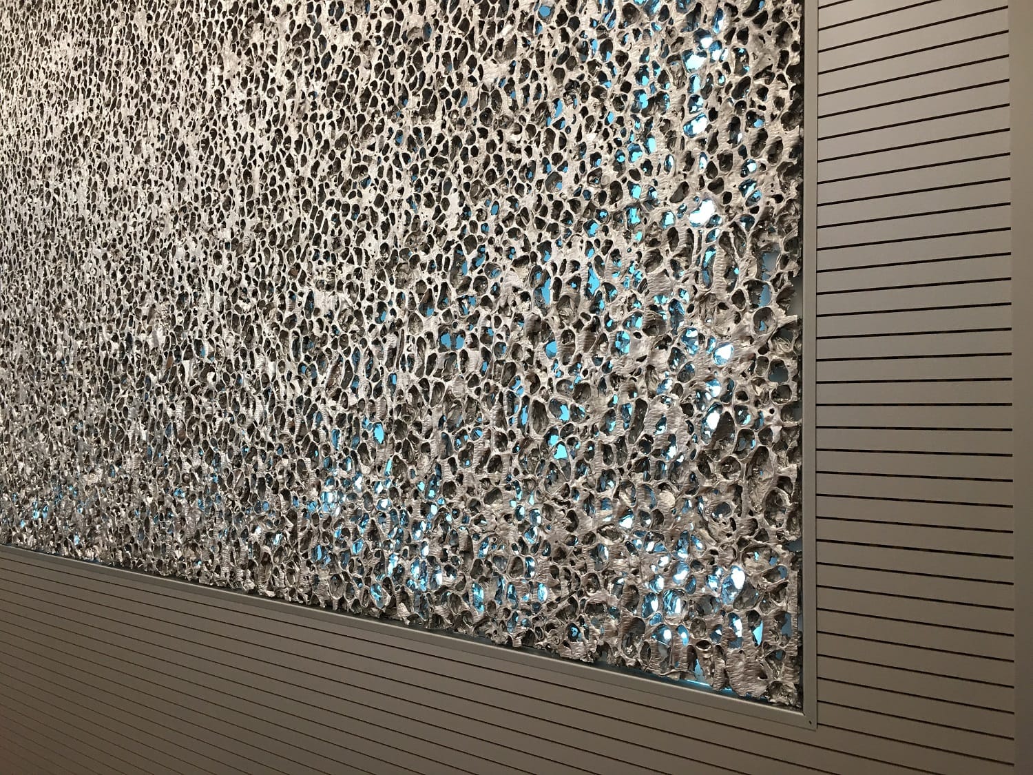 泡沫铝进口建筑装饰材料板