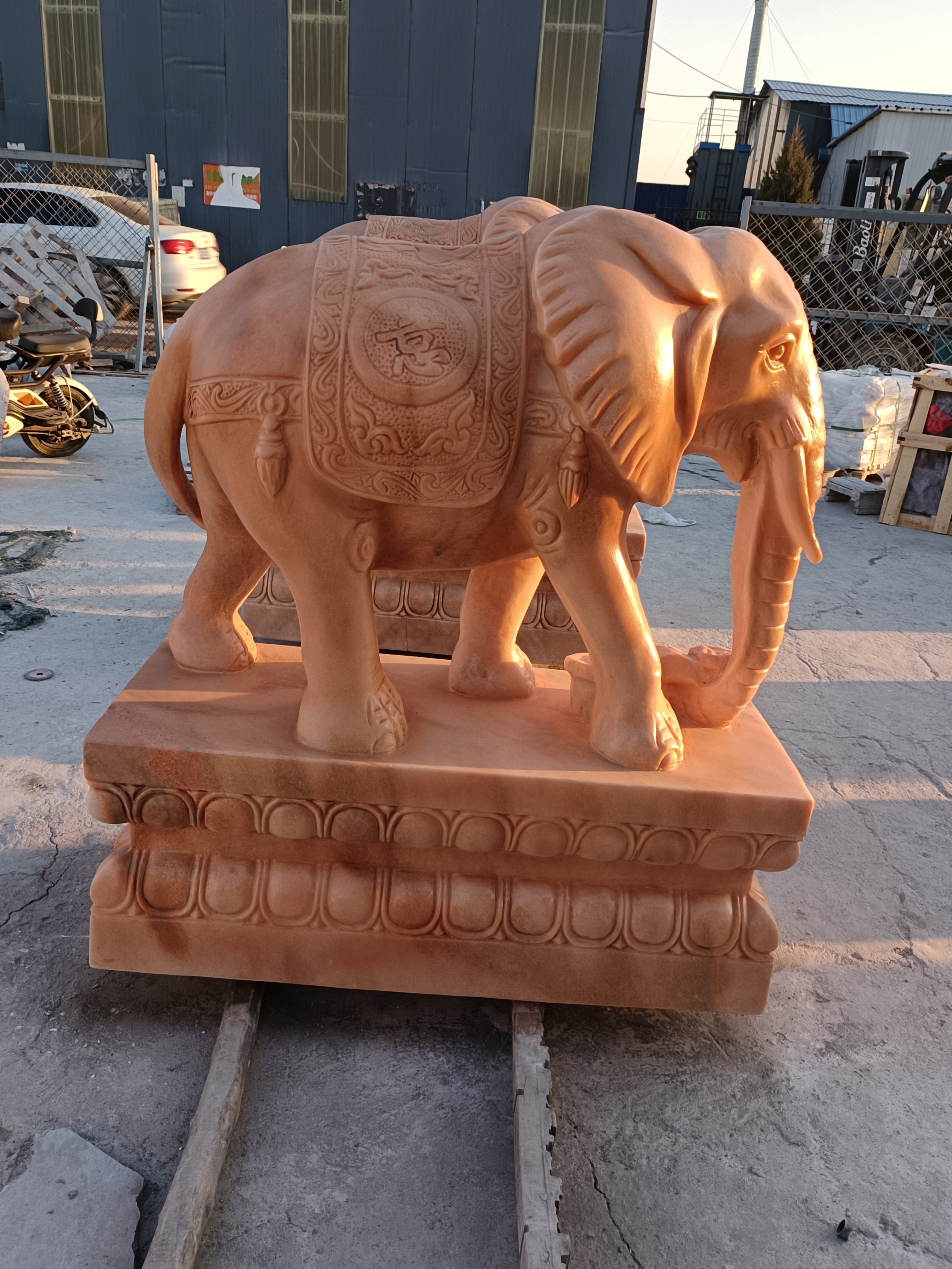 石雕大象石雕大象  大象雕塑  石雕动物大象厂家