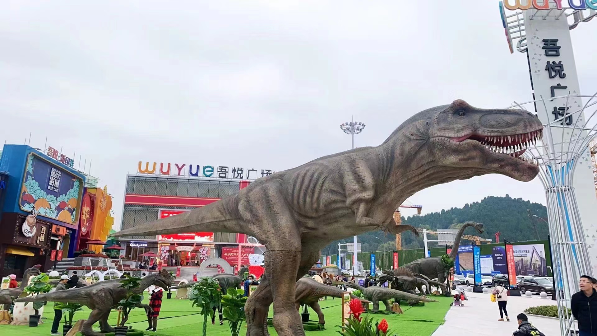 赣州恐龙主题公园超级蹦床游乐设备租售 仿真恐龙 超级蹦床图片