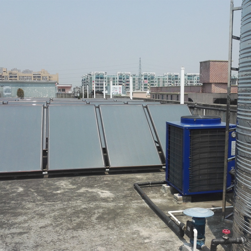 集中集热式平板太阳能适全安装在楼顶、地面、平面等大面积场所