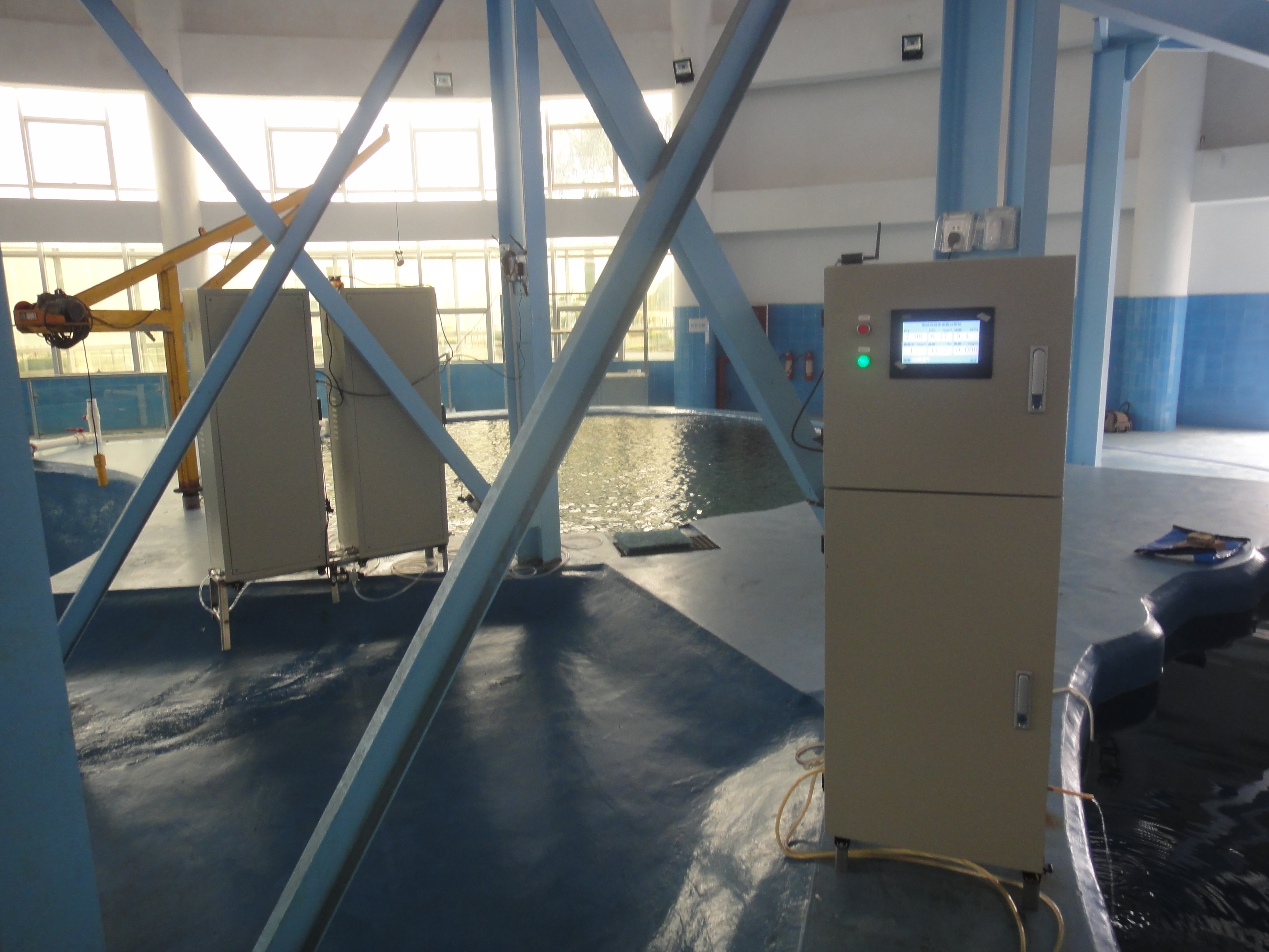 立柜式泳池水厂水质在线监测系统