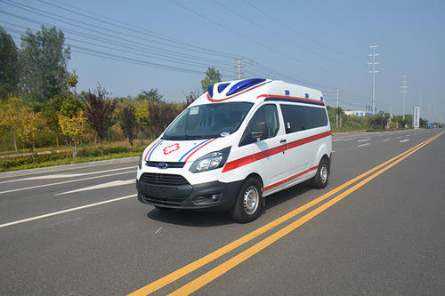 南宁救护车接送服务中心-长途市区救护车-重症监护型