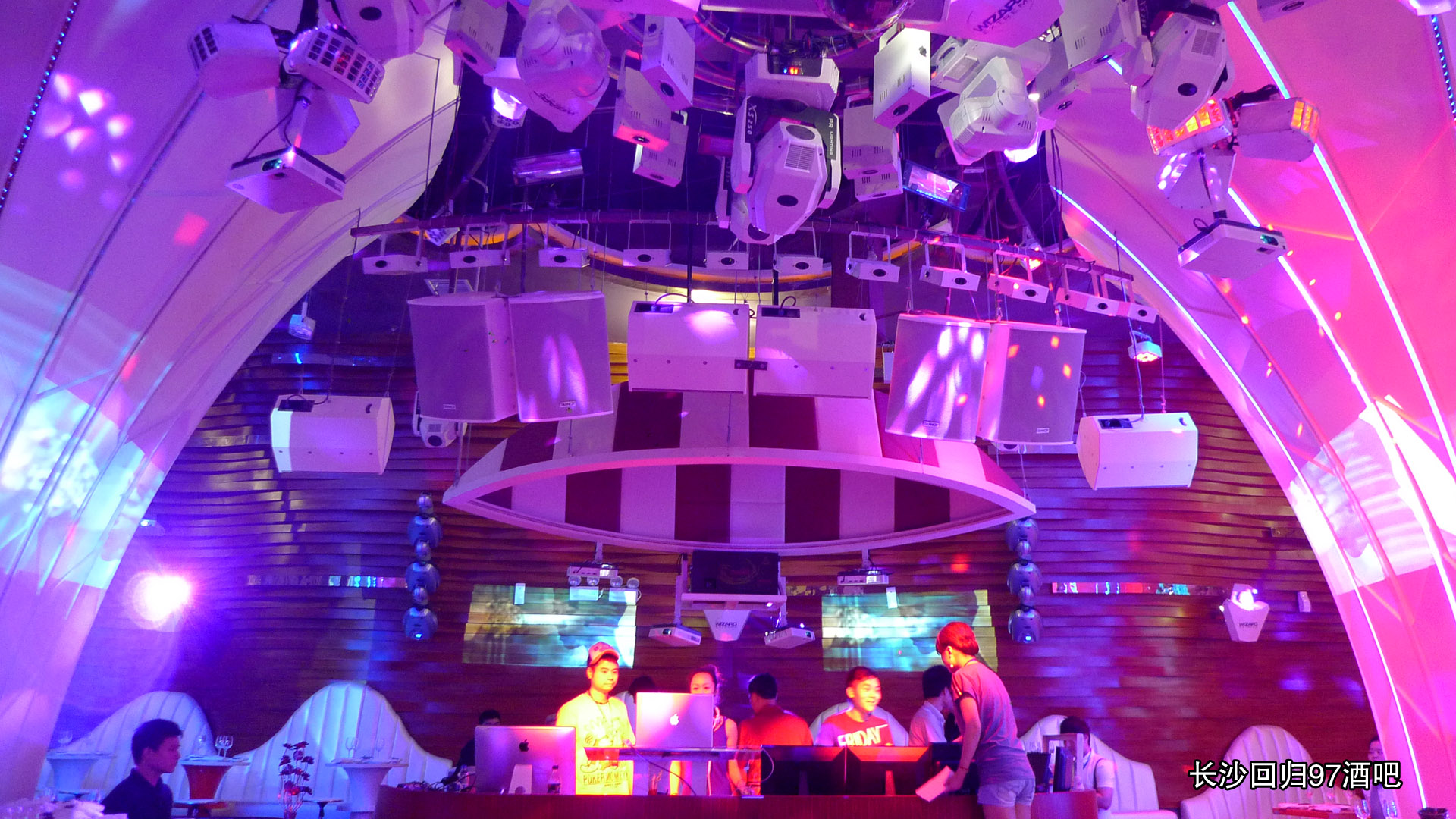 江苏南京酒吧音响公司-酒吧音响设备定制 找雅奇灯光音响设备有限公司图片