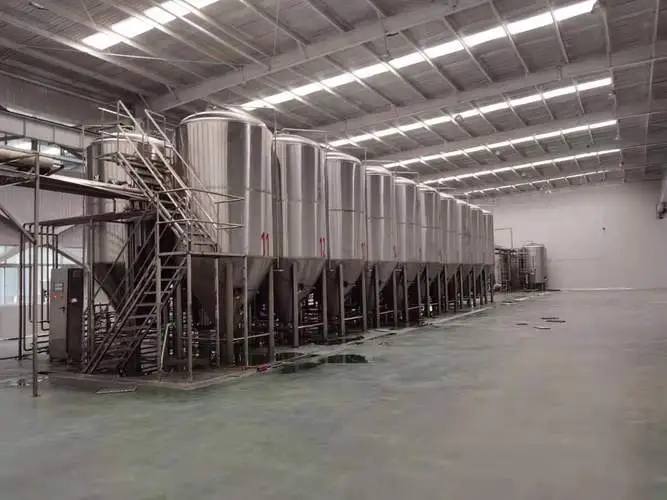 沧州市内蒙大型精酿啤酒制作厂家厂家内蒙大型精酿啤酒制作厂家日产3000升酿酒设备