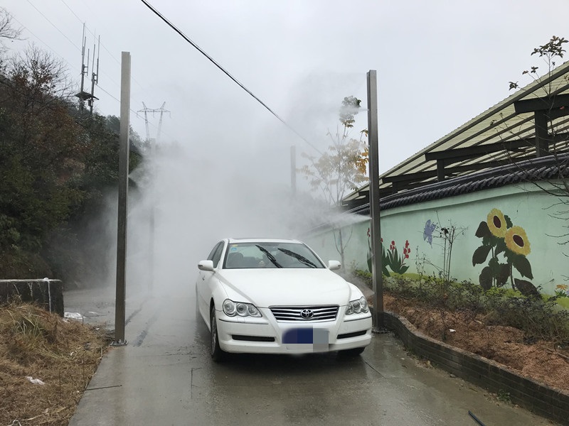 供应车辆消毒设备-工地围挡降尘设备-人工造雾设备图片