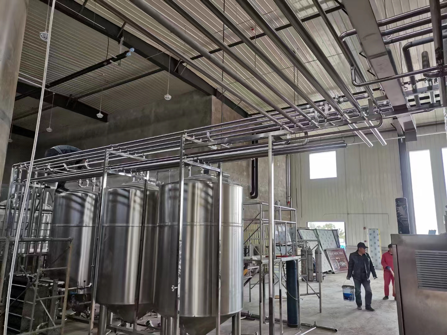 大型啤酒设备生产线日产5000吨大型啤酒设备