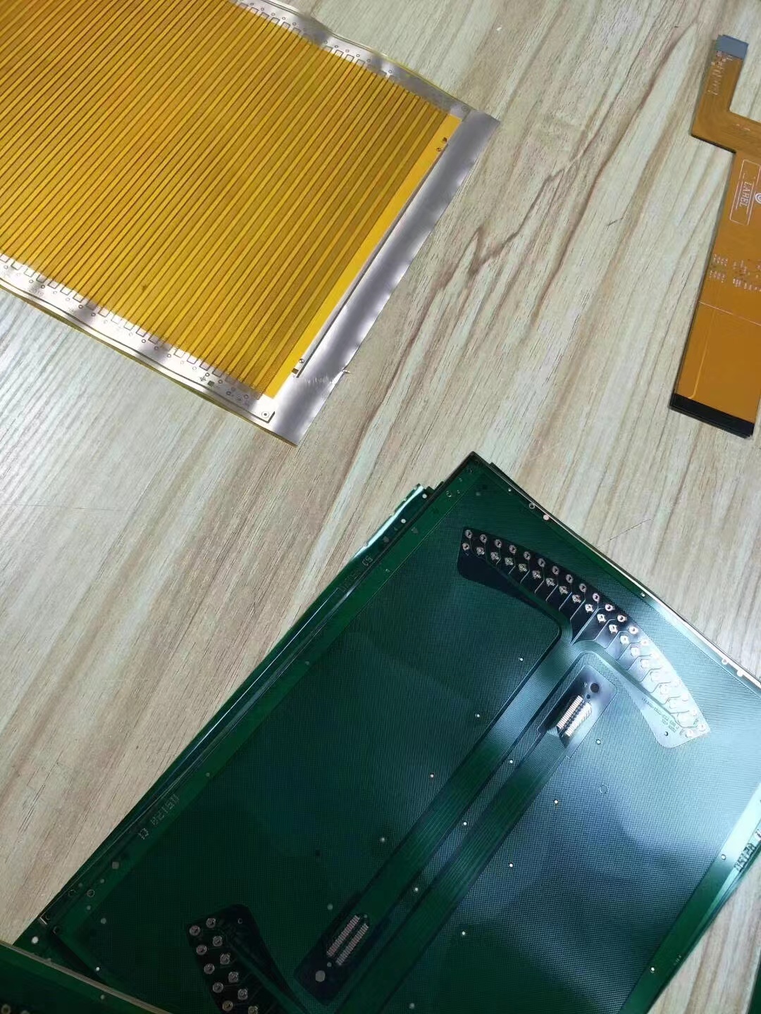 ,广州排线电路板生产厂家,广州排线电路板多少钱,广州排线电路板价格  pcb电路板抄板