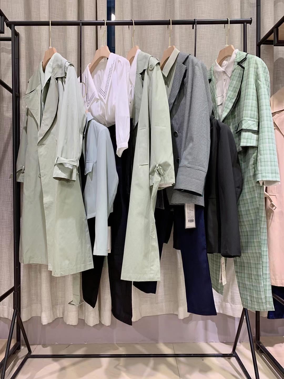 时尚高端 品牌诺漫莉莎2022 品牌女装折扣尾货一手货源批发市场