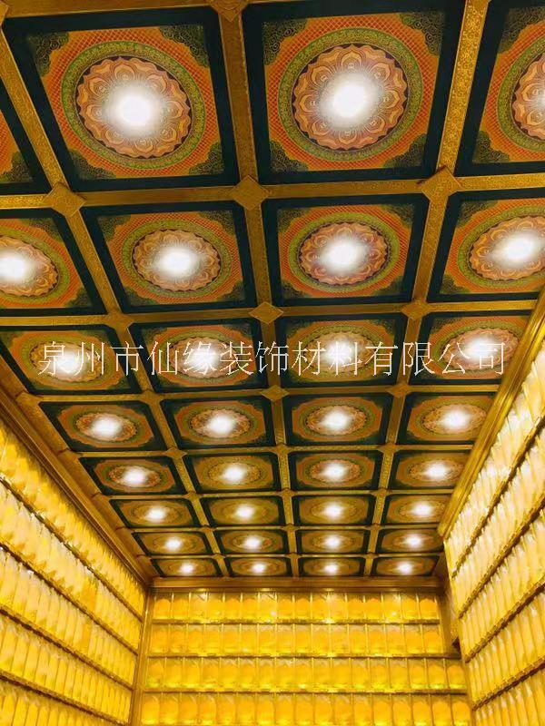 仙缘寺庙古建筑室内天花板暗藏灯仙缘寺庙古建筑室内天花板暗藏灯光