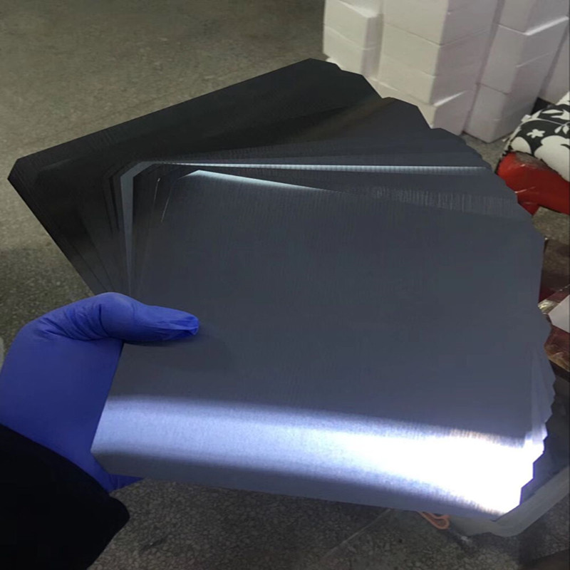 回收单晶硅片158.75 166价格182电阻太阳能硅片采购隆基硅片行情图片