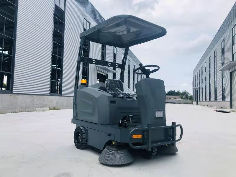 咸阳国企车库使用迅之洁驾驶式扫地机 XZJ-1550 车库用驾驶式扫地机