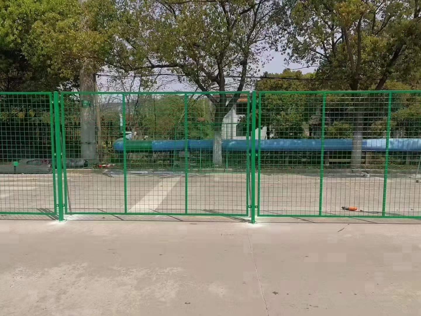 深圳市车间隔离网护栏网厂家工地隔离网护栏大量现货
