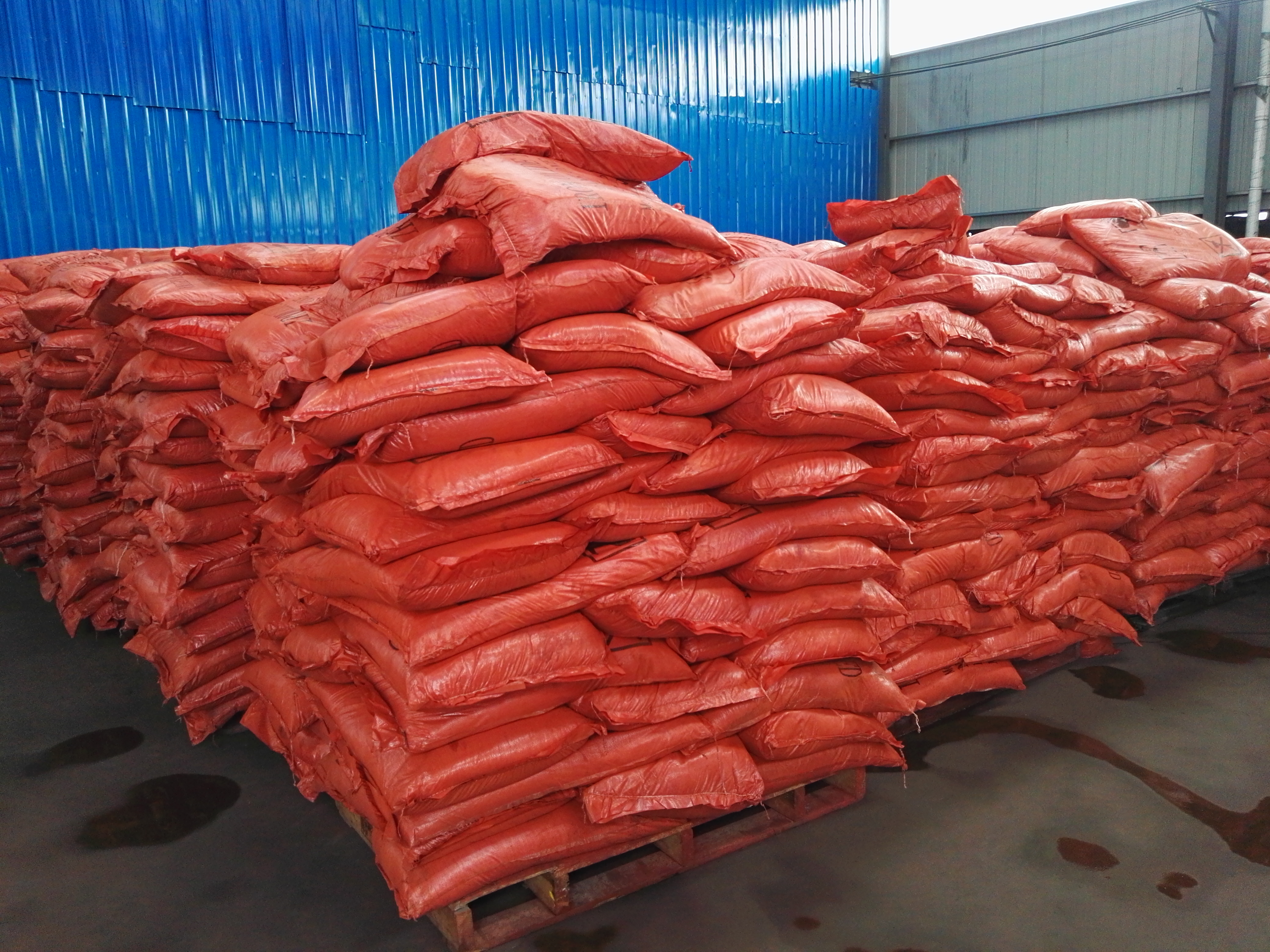 氧化铁红生产厂家 质量稳定 型号H101 S130 190 鲜艳亮红深红 耐温耐候