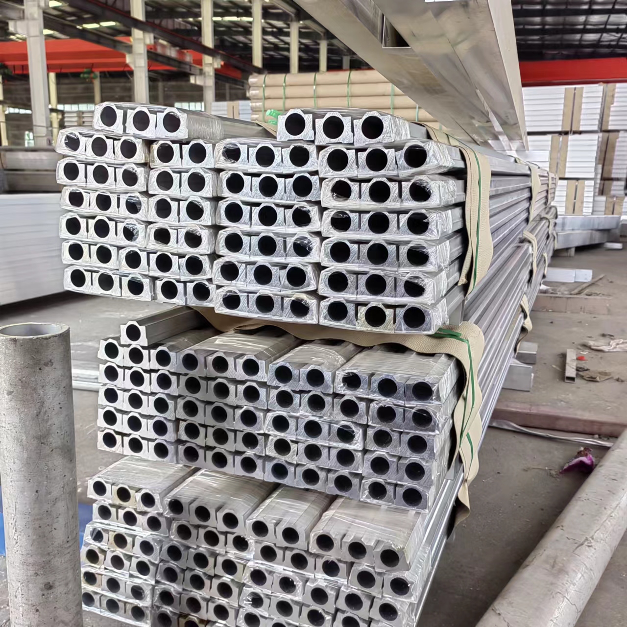 6063铝管 铝合金管沪铝铝业铝方管 铝棒铝排 铝型材定制异型铝材