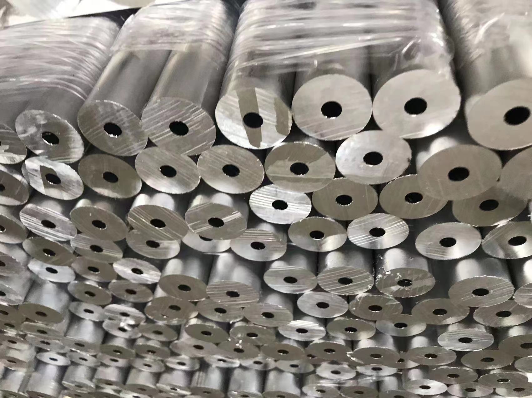 6063铝管 铝合金管沪铝铝业铝方管 铝棒铝排 铝型材定制异型铝材