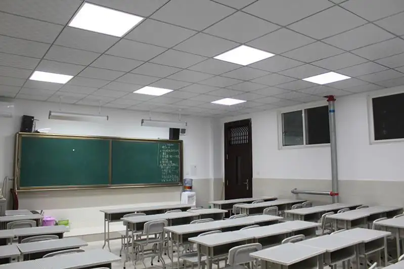 LED护眼灯学校教室吊灯校园教室改造工厂黑板灯大量现货图片
