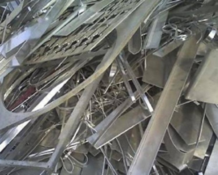 佛山市废铝回收厂家佛山废铝回收公司电话、24小时响应、量大价高！