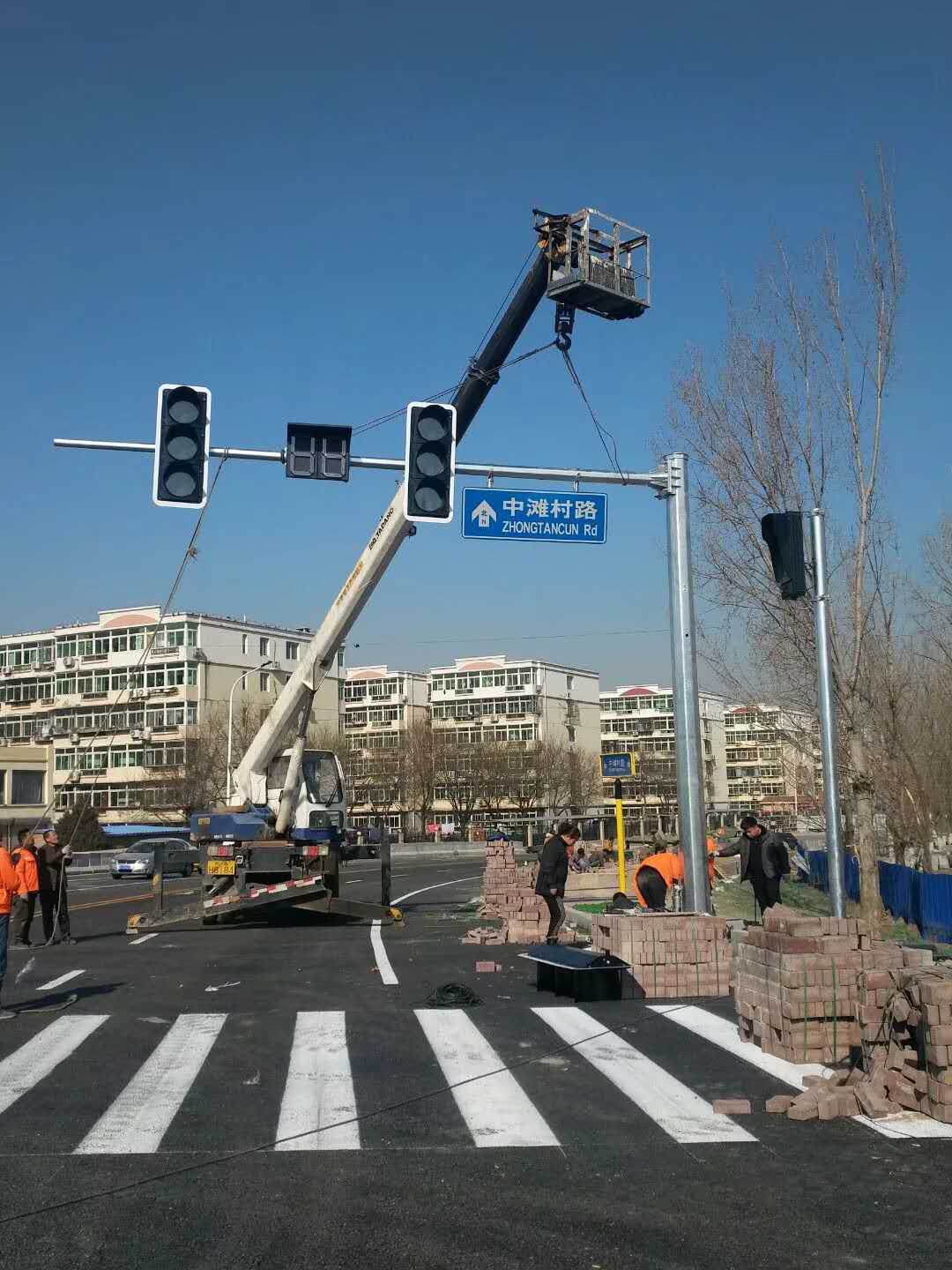 北京道路红绿灯交通信号灯灯立柱厂