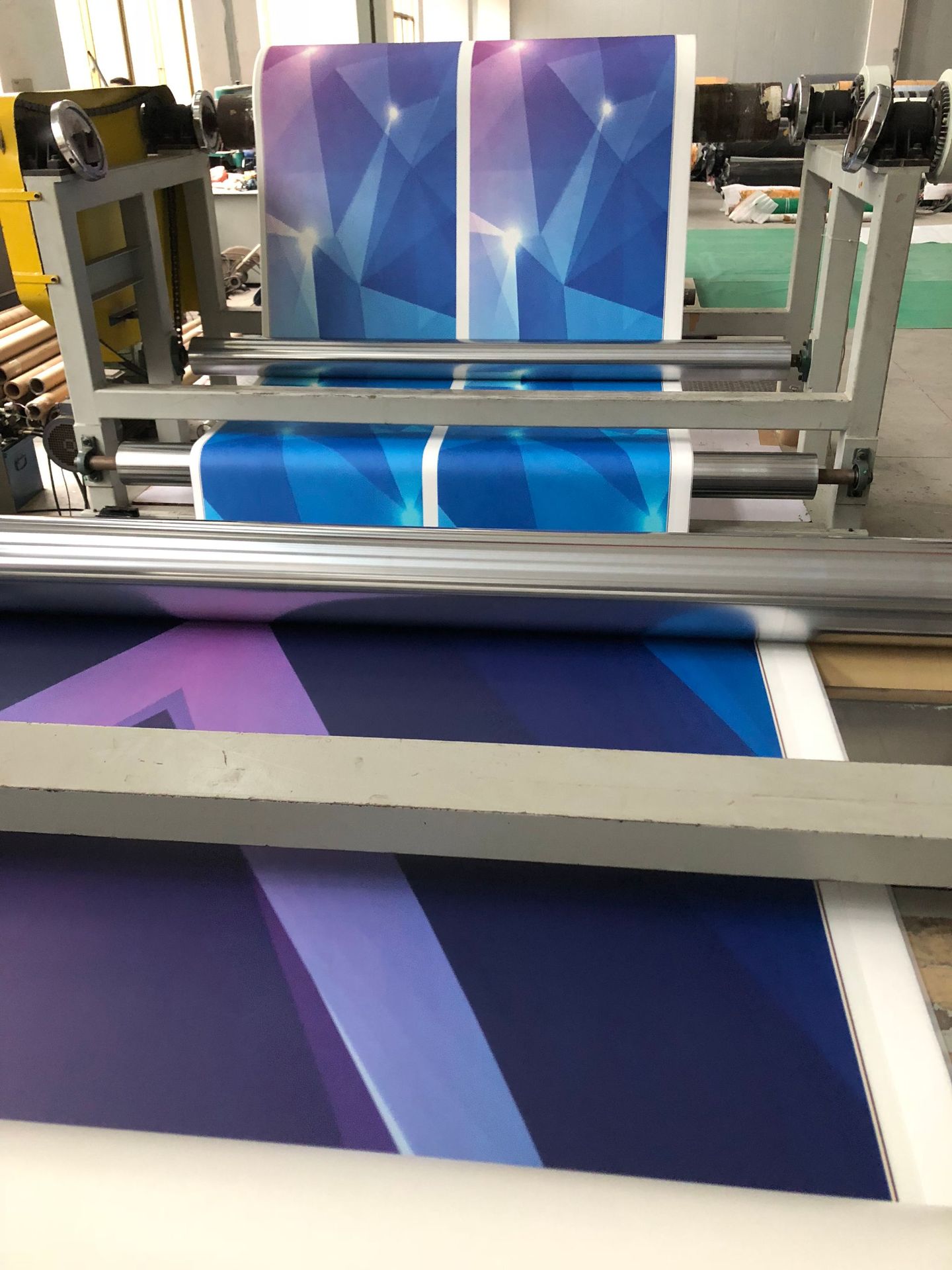 数码UV打印地板健身房私教区塑胶地垫个性定制PVC地胶电梯垫地毯