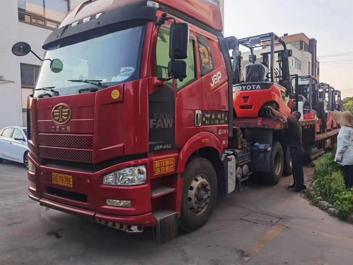 南京到上海长途陆运 整车运输 零担物流 化工运输 轿车托运全国   南京至上海大件物流