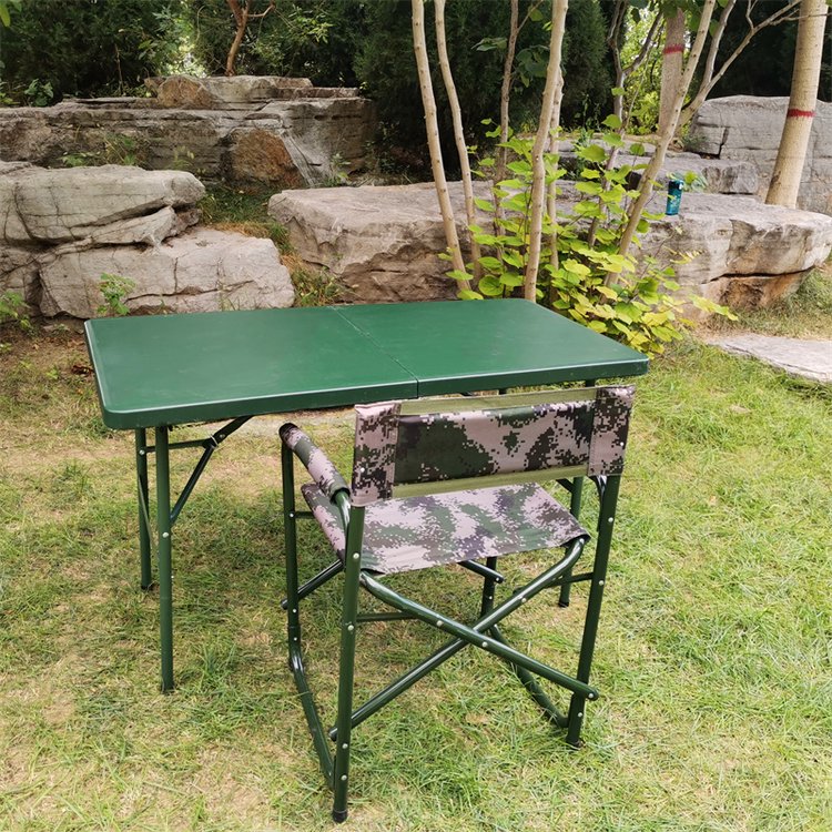 军绿色折叠桌  简易折叠桌  便捷式桌椅 吹塑作业桌