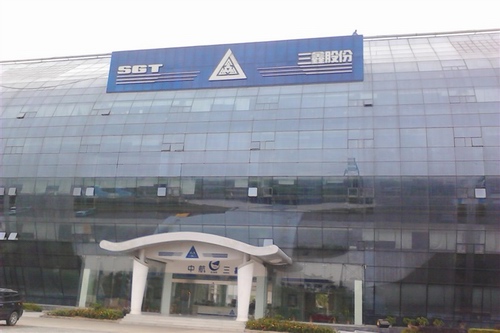 供应深圳专业定做安装玻璃门更换外墙玻图片