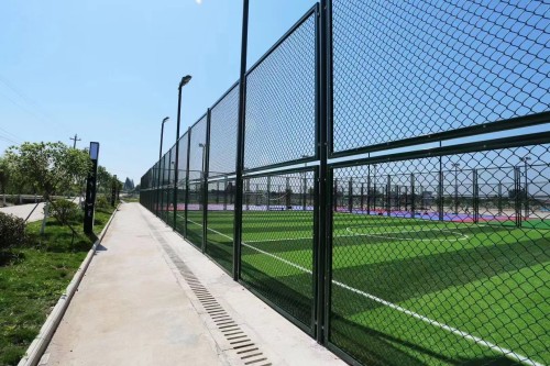 笼式足球场围网护栏样式规格
