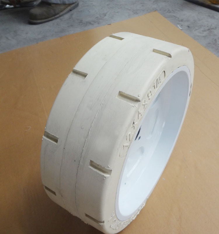 剪叉式升降机天然橡胶无痕环保实心轮胎