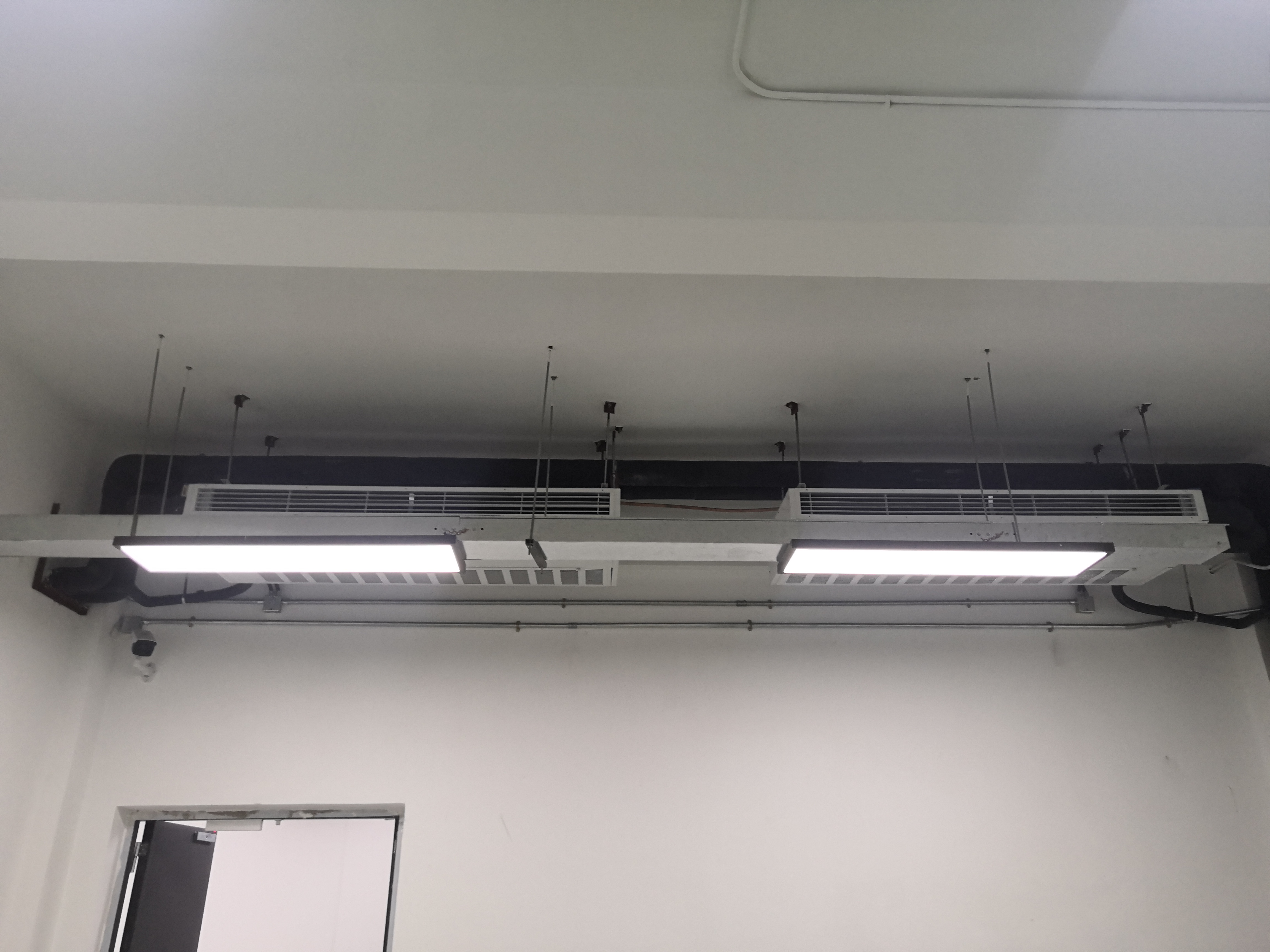 麦克维尔明装风机盘管 无需送风管风口 健身房办公室中央空调设计安装