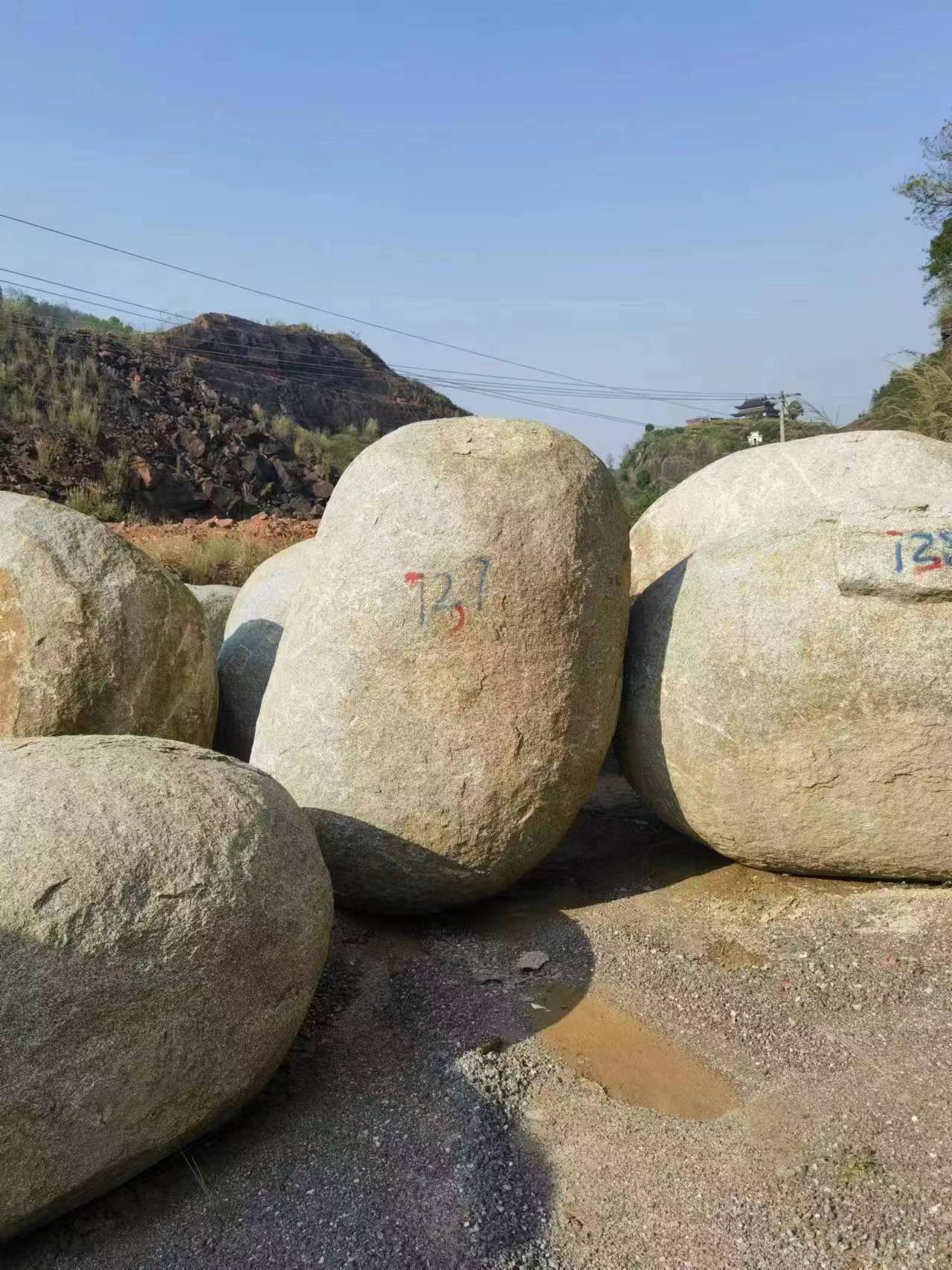 芝麻灰火烧石材供应商 芝麻灰火烧面厂家哪家好