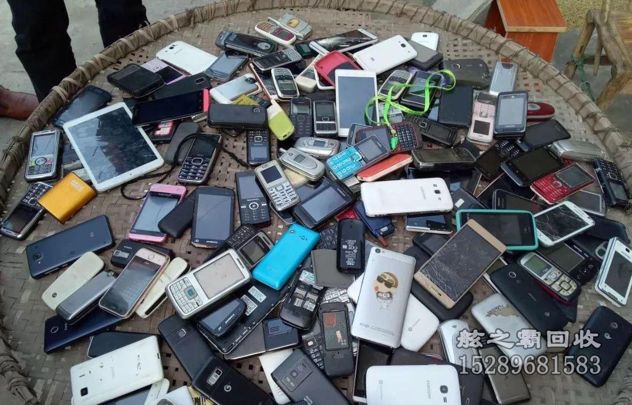 旧电脑回收 旧手机回收 电子设备回收图片