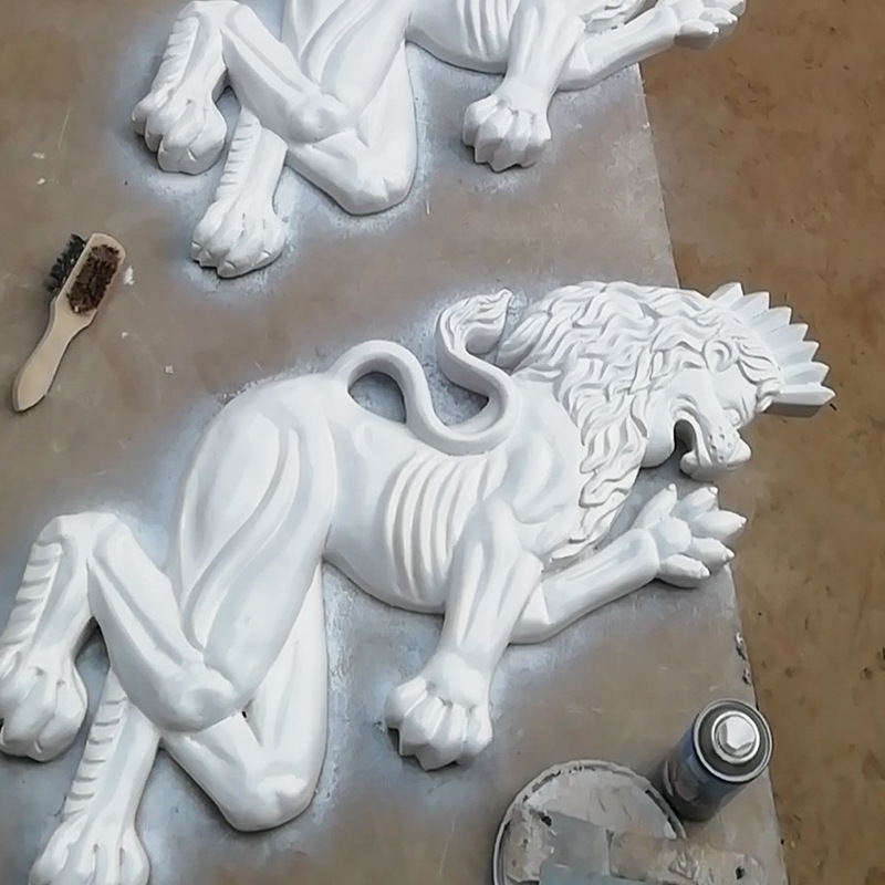 北京市石膏大门狮子厂家石膏人物雕像玻璃钢雕塑狮子烤漆石膏大门狮子制