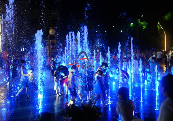 喜马拉雅音乐喷泉公司制作矩阵喷泉-广场喷泉