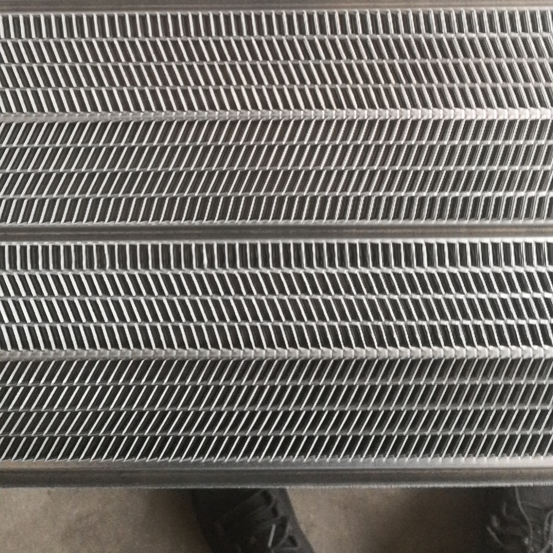 衡水市河北菱型低碳钢热镀锌钢板网厂家