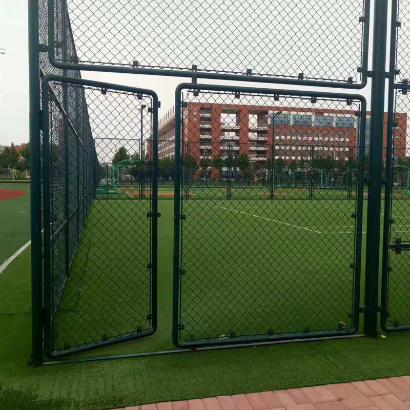 克拉玛依运动场围栏 球场护栏网外形美观安装简单，结实耐用