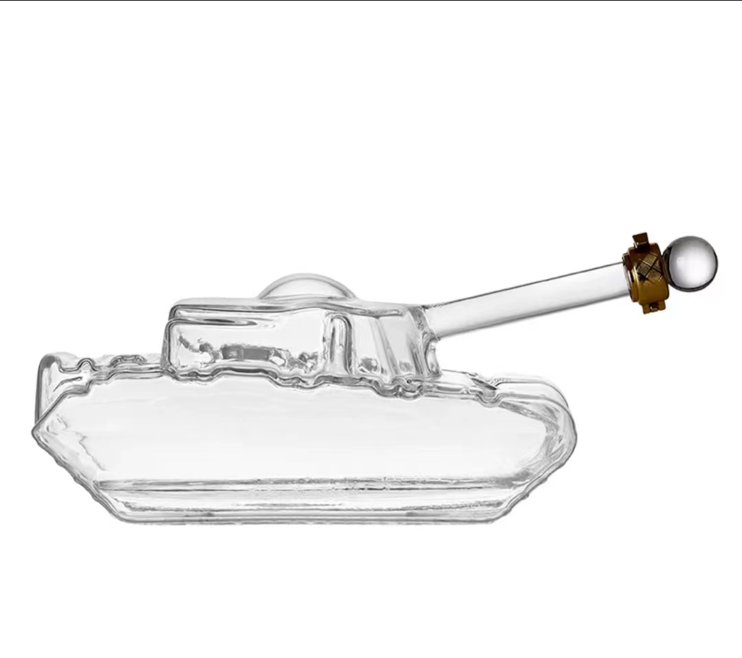河间华企吹制玻璃酒瓶高硼硅玻璃艺术酒瓶坦克酒瓶工艺酒瓶1000ml