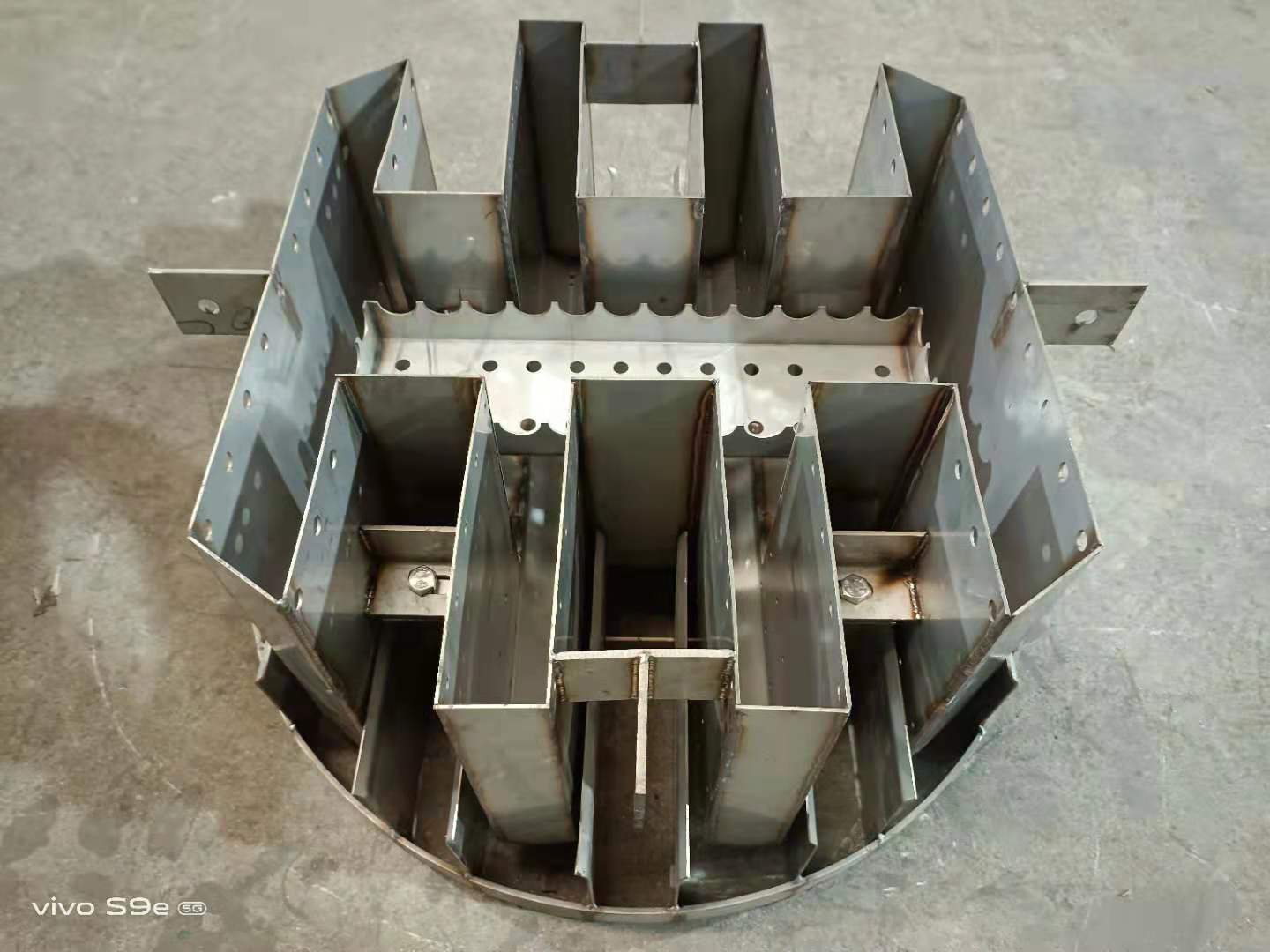 液体分布器 槽式分布器 槽盘式分布器 排管式液体分布器