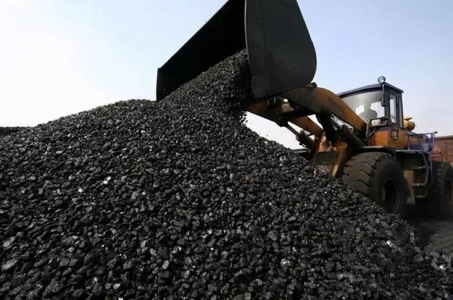 煤炭动力煤5500卡流小于1煤炭 动力煤5500大卡   煤炭动力煤5500卡
