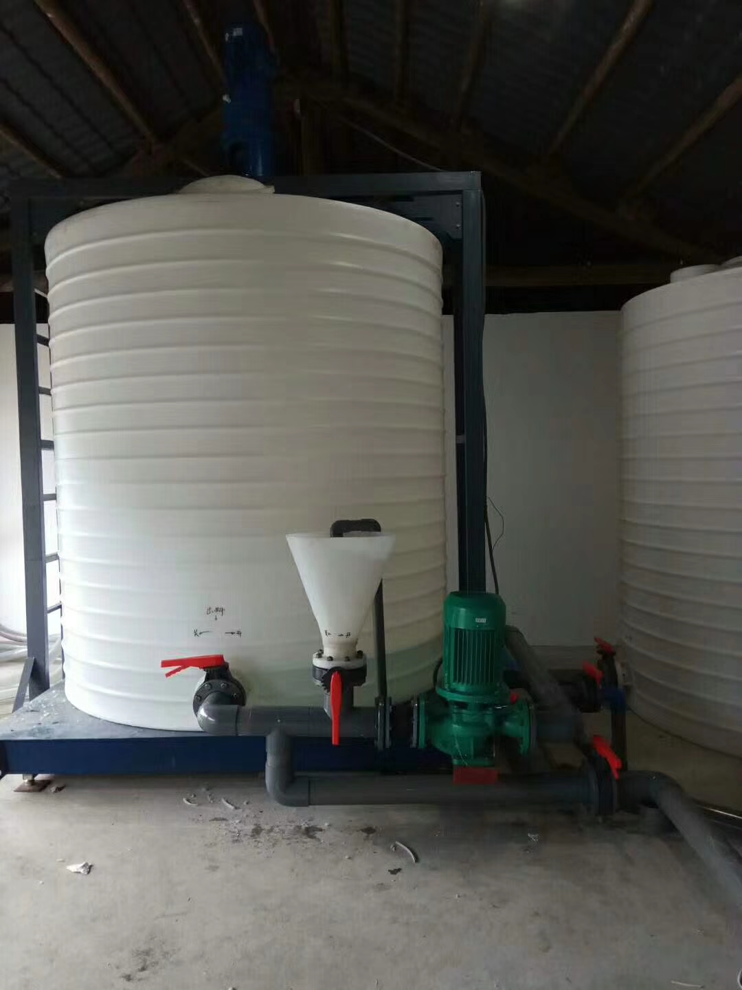 随州定制8吨PE塑料水箱 8立方耐酸碱化工储罐 8000L塑胶圆桶 外加剂储存