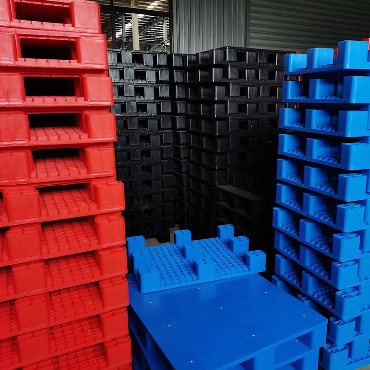 广州 大量批发塑料栈板厂商-网格川字型塑胶卡板现货供应