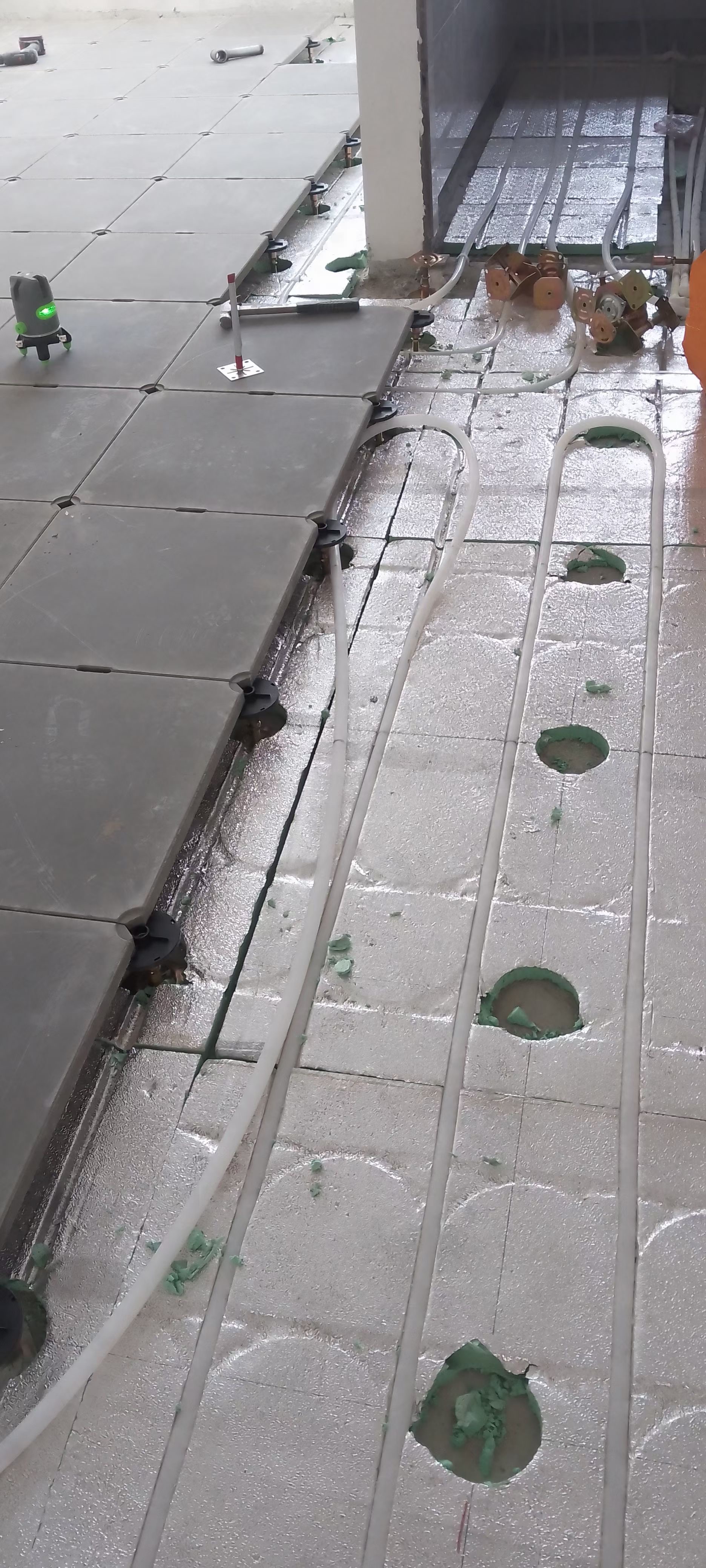 无机质水泥地板-写字楼高架地板-GRC地板找广州海亚防静电地板厂家准没错