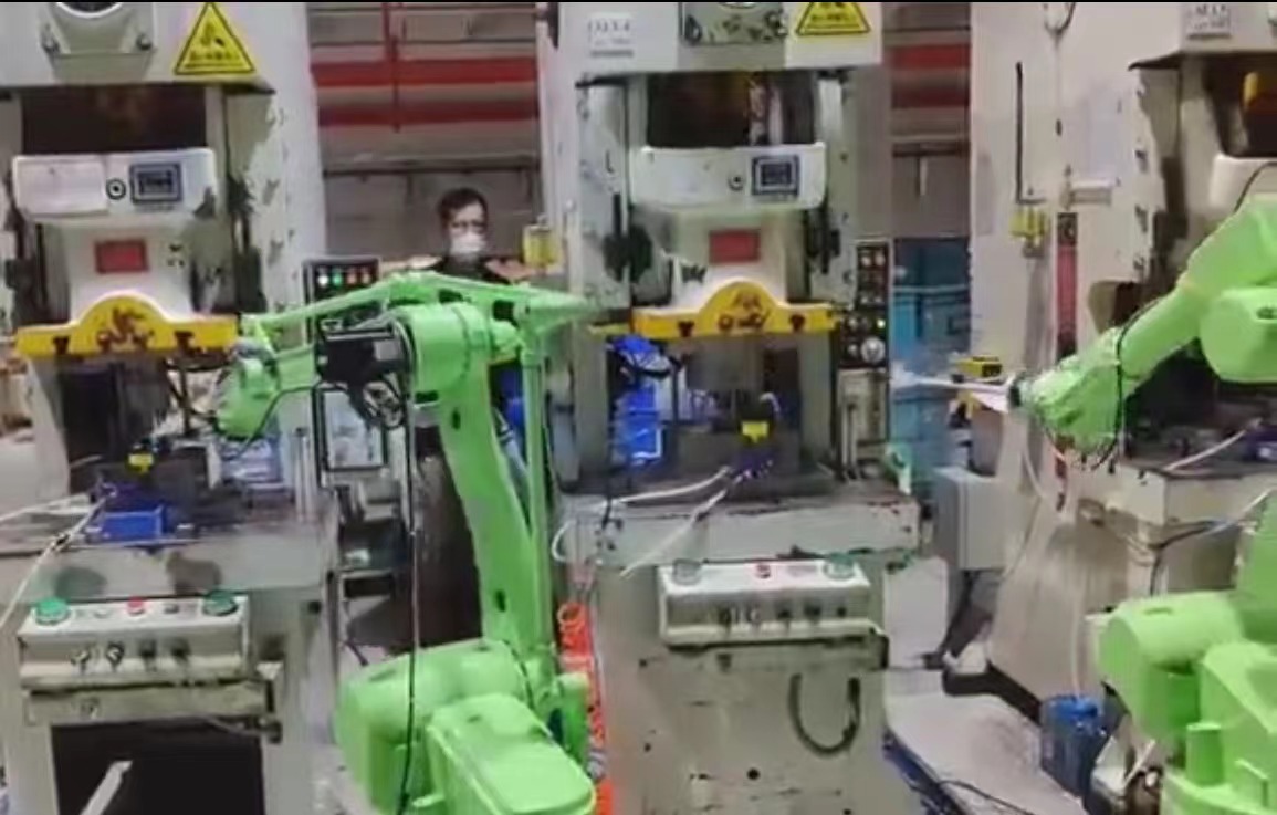 肇庆工业机器人安装 自动打磨机器人报价 油漆喷涂机器人订购