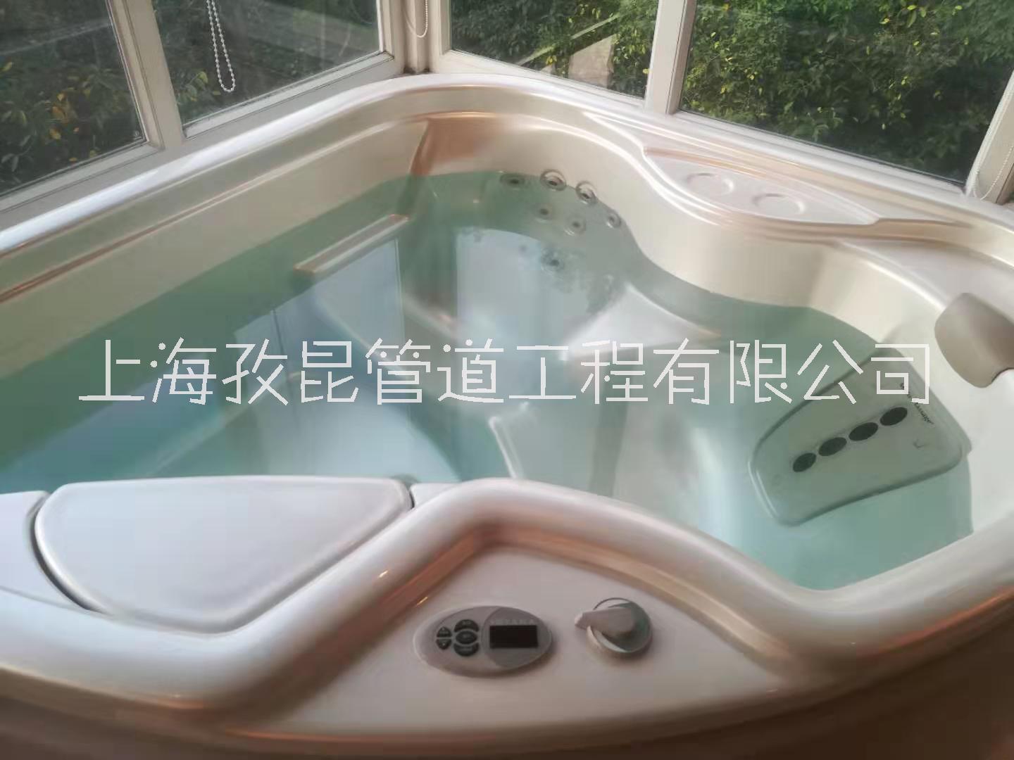 上海KERAMAG凯乐玛浴缸维修 嘉定新城附近维修浴缸漏水师傅